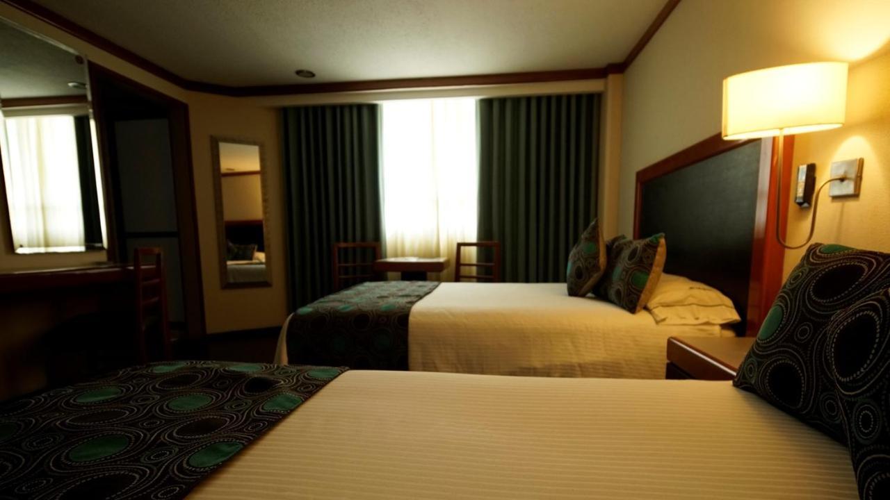 Hotel Abastos Plaza Meksyk Zewnętrze zdjęcie