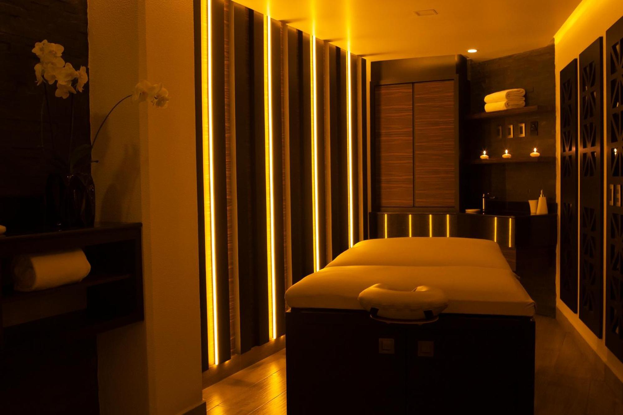 Hotel Abastos Plaza Meksyk Zewnętrze zdjęcie