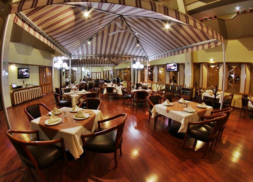 Hotel Abastos Plaza Meksyk Zewnętrze zdjęcie