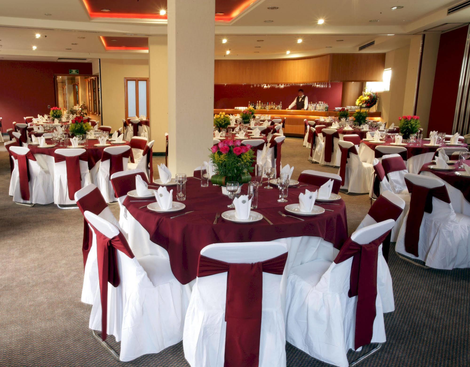 Hotel Abastos Plaza Meksyk Zewnętrze zdjęcie